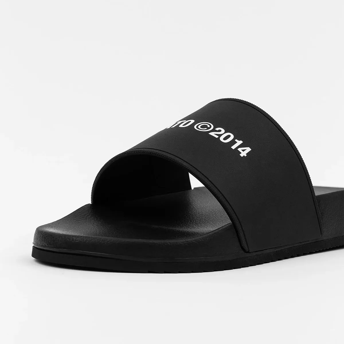 Axel Arigato - Black Logo Pool Sliders - Buy Now