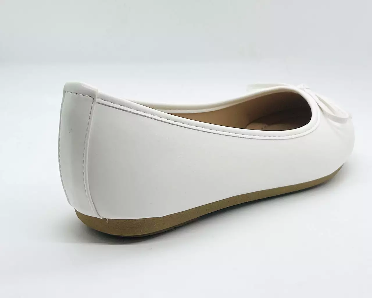 Ballerina flat shoes with bow for women.