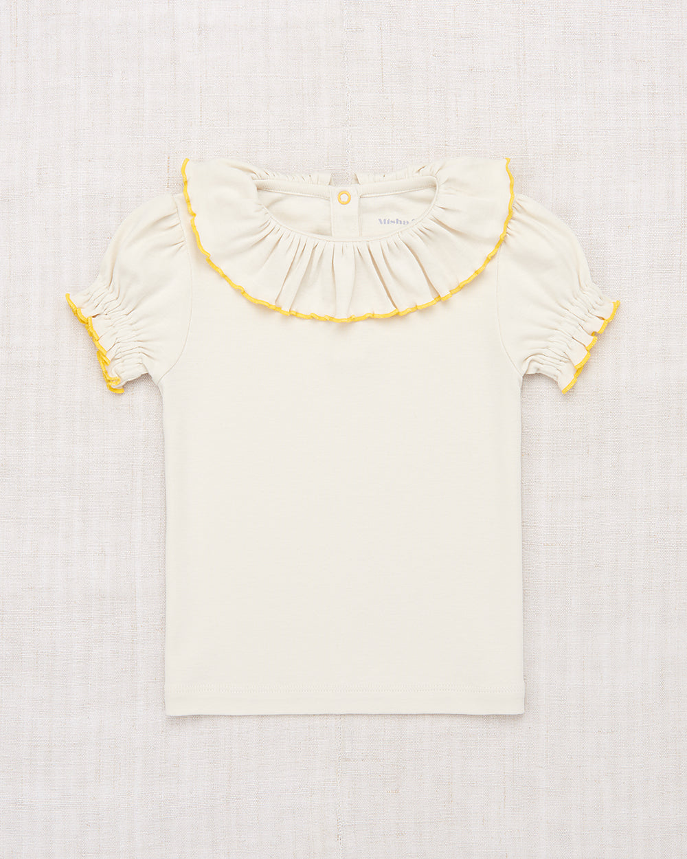 Balloon sleeve t-shirt in marzipan color.