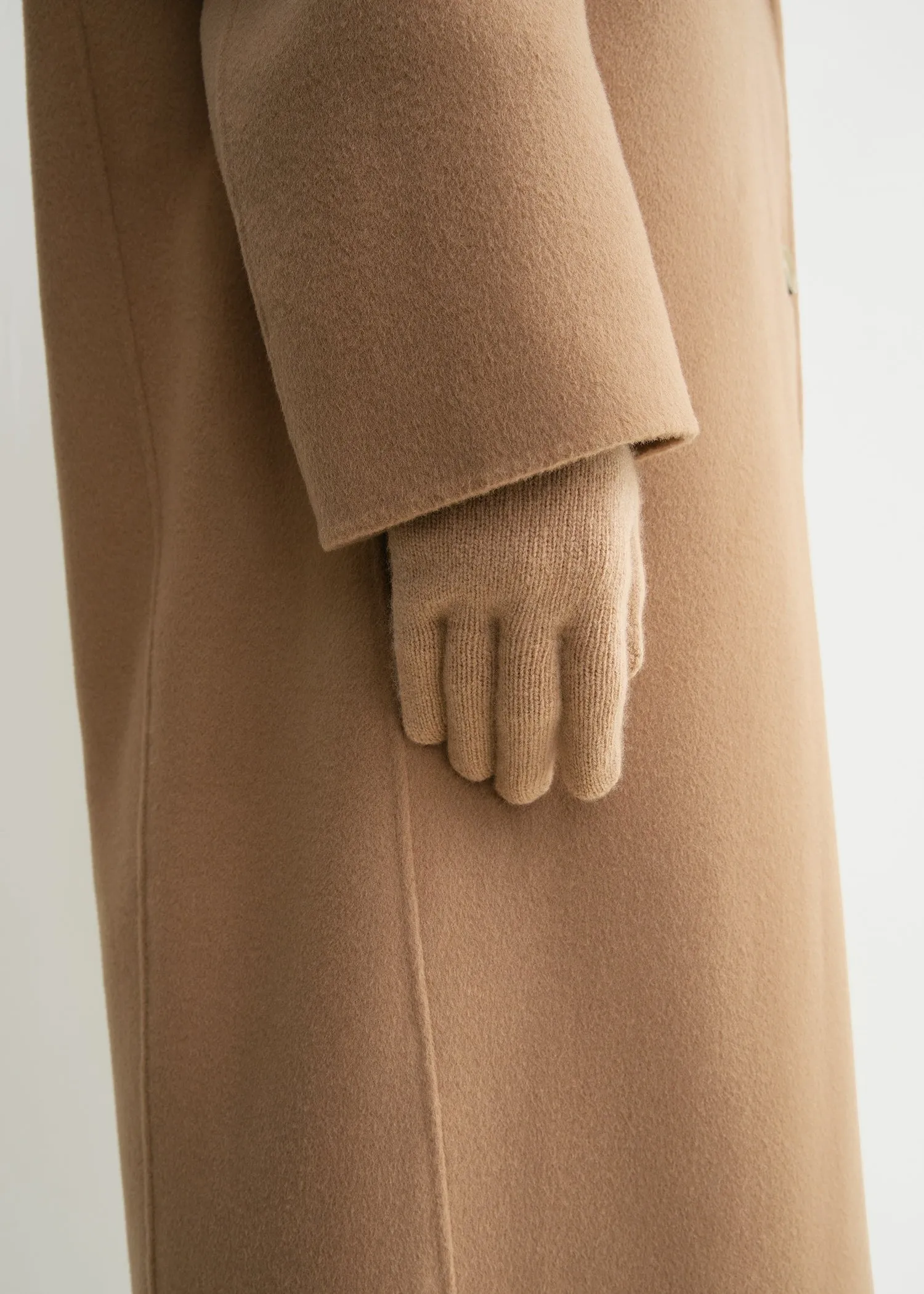 Camel Long Knit Gloves