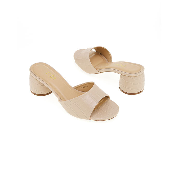 Casual Round Heel BDV 075 - Textured and Stylish