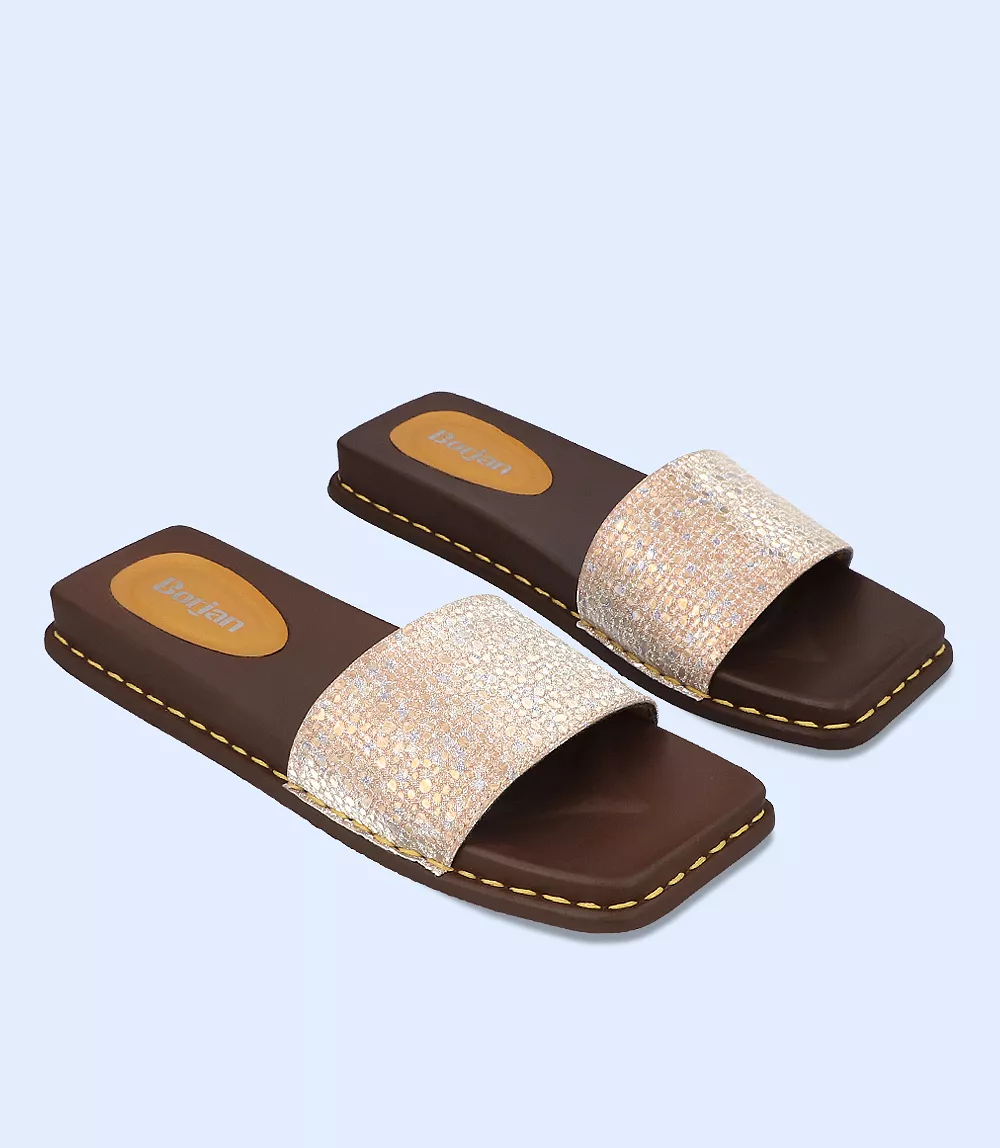 Casual slipper for women made with peach-colored material - BW8330