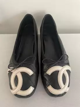 Chanel Black Cambon White Patent CC Quilted Calfskin Ballerina Flats result: Chanel Black Cambon White Patent CC Quilted Calfski