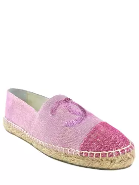 Chanel espadrilles in size 10, made with canvas and adorned with sequins featuring the CC logo.