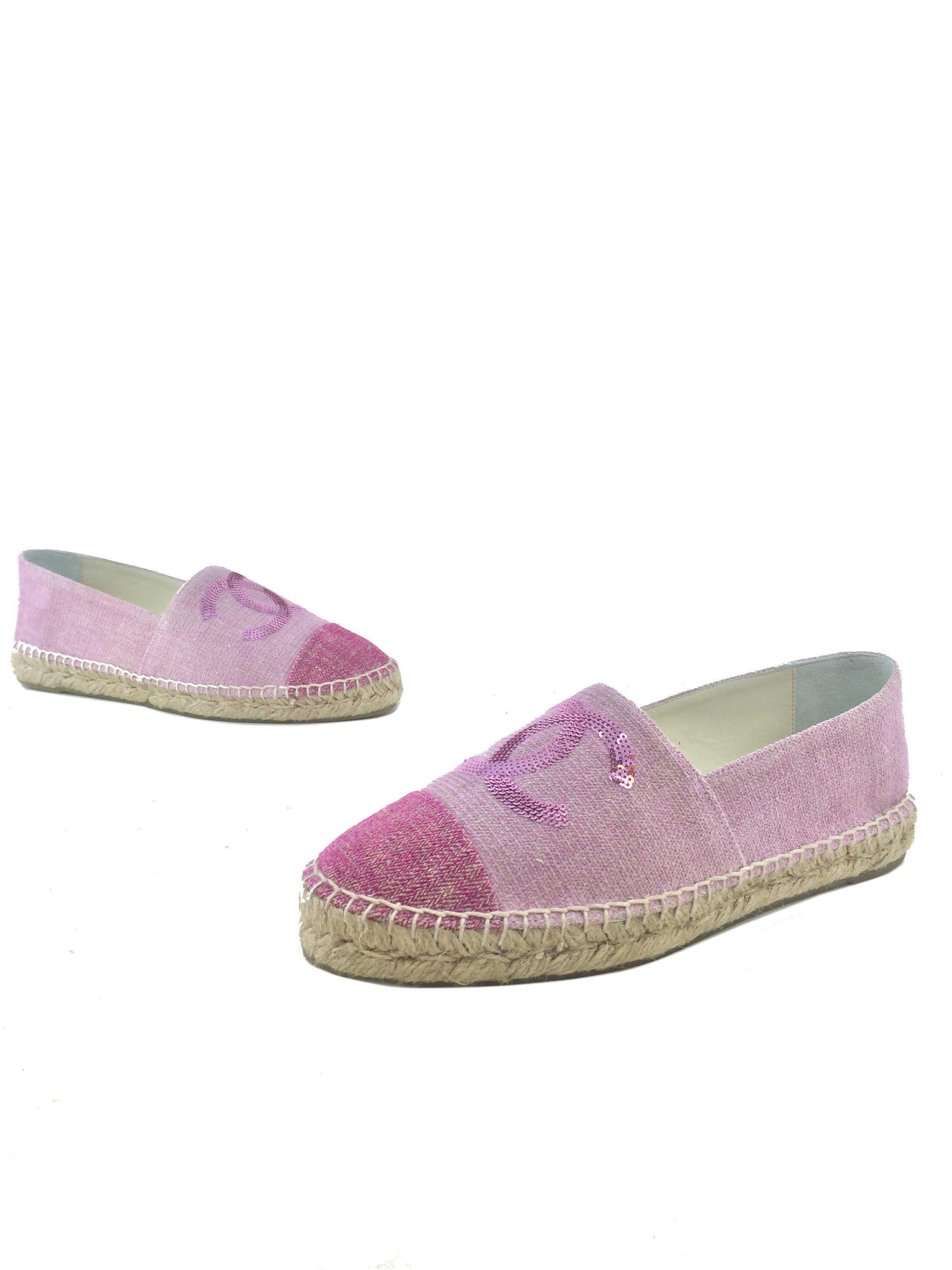 Chanel espadrilles in size 10, made with canvas and adorned with sequins featuring the CC logo.