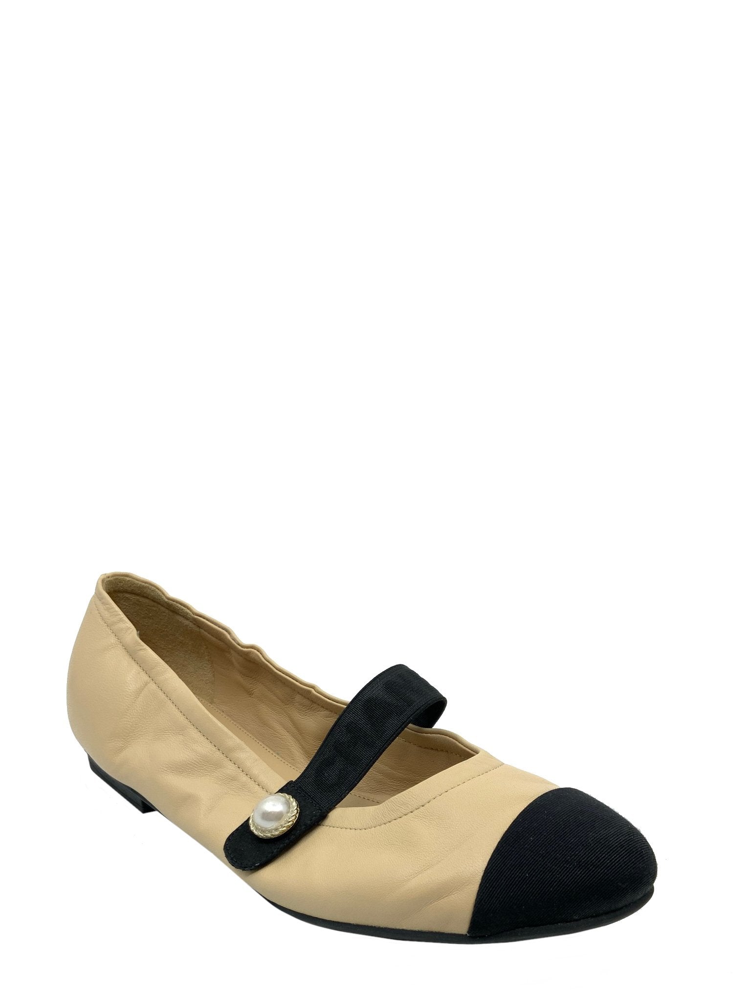 Chanel Lambskin Cap Toe Ballet Flats Size 9 for sale.