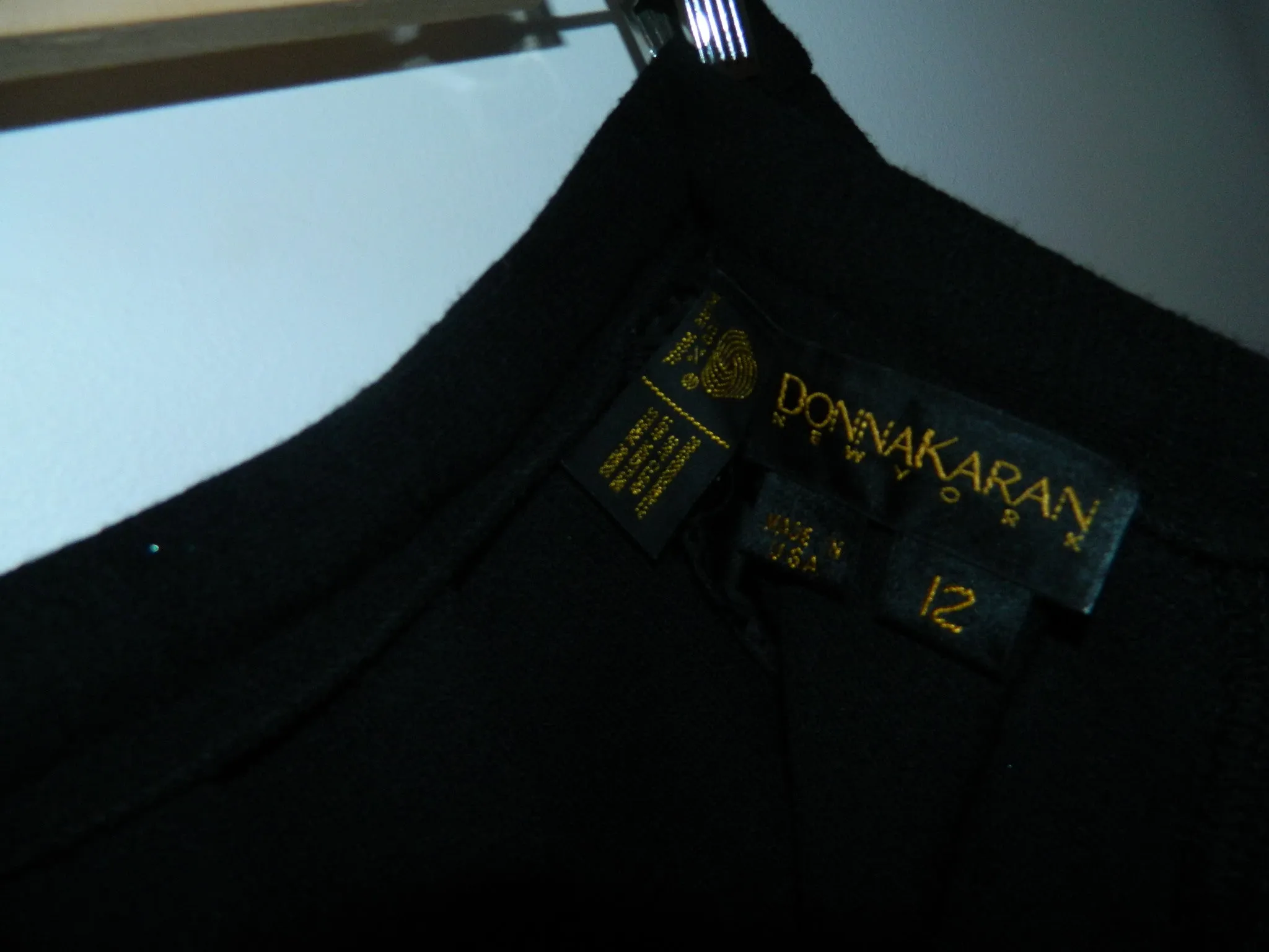 Early DKNY Donna Karan New York Black Wool Tulip Skirt in US 12