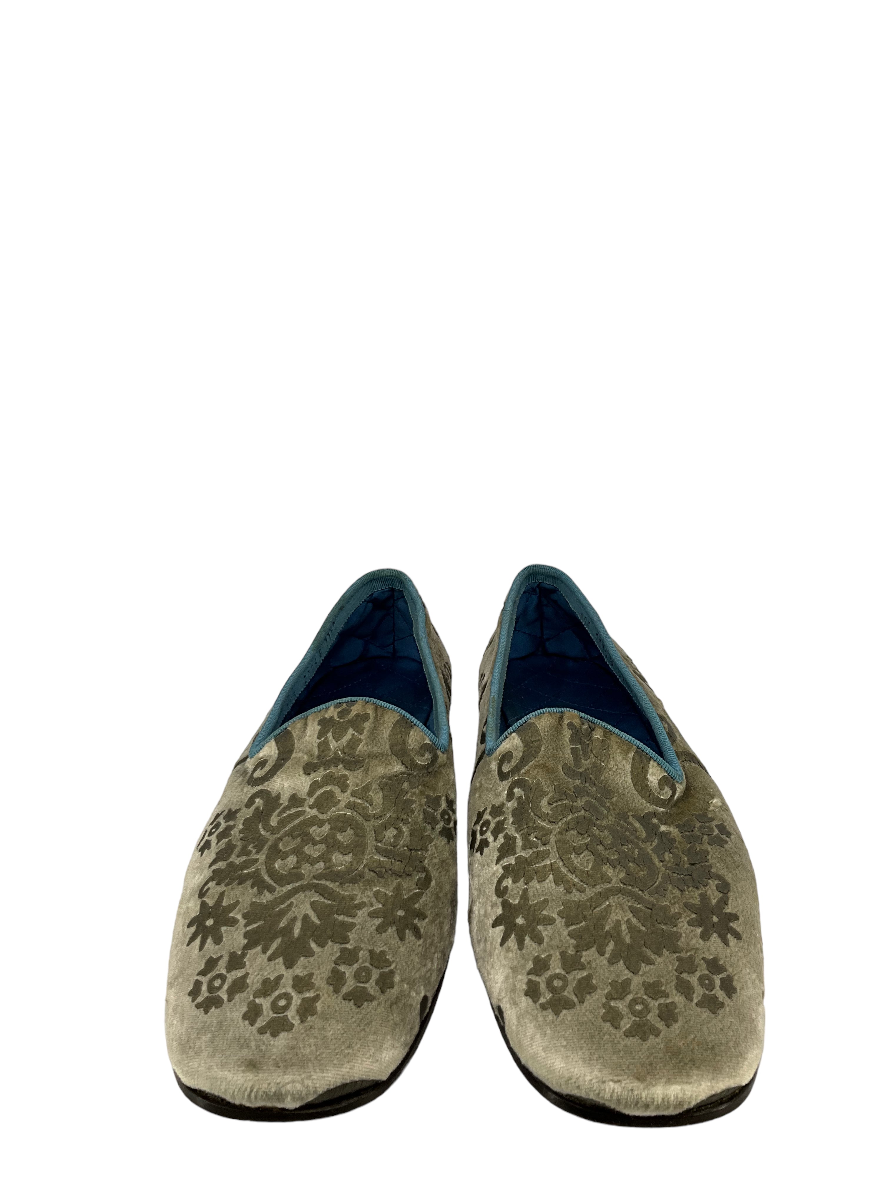 Gucci gold brocade flats, size 7.5 - Shop now!