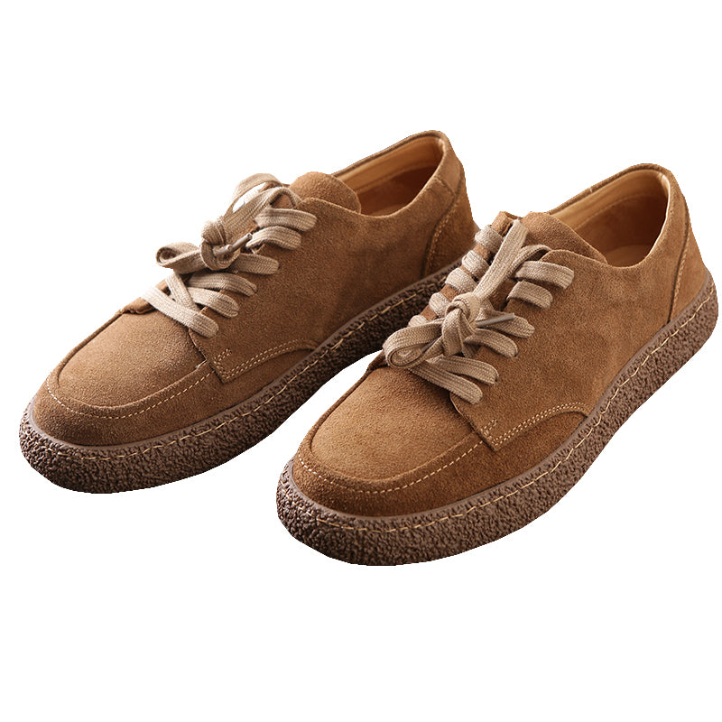 Men's low-top non-slip work shoes for spring and autumn with breathable fabric.