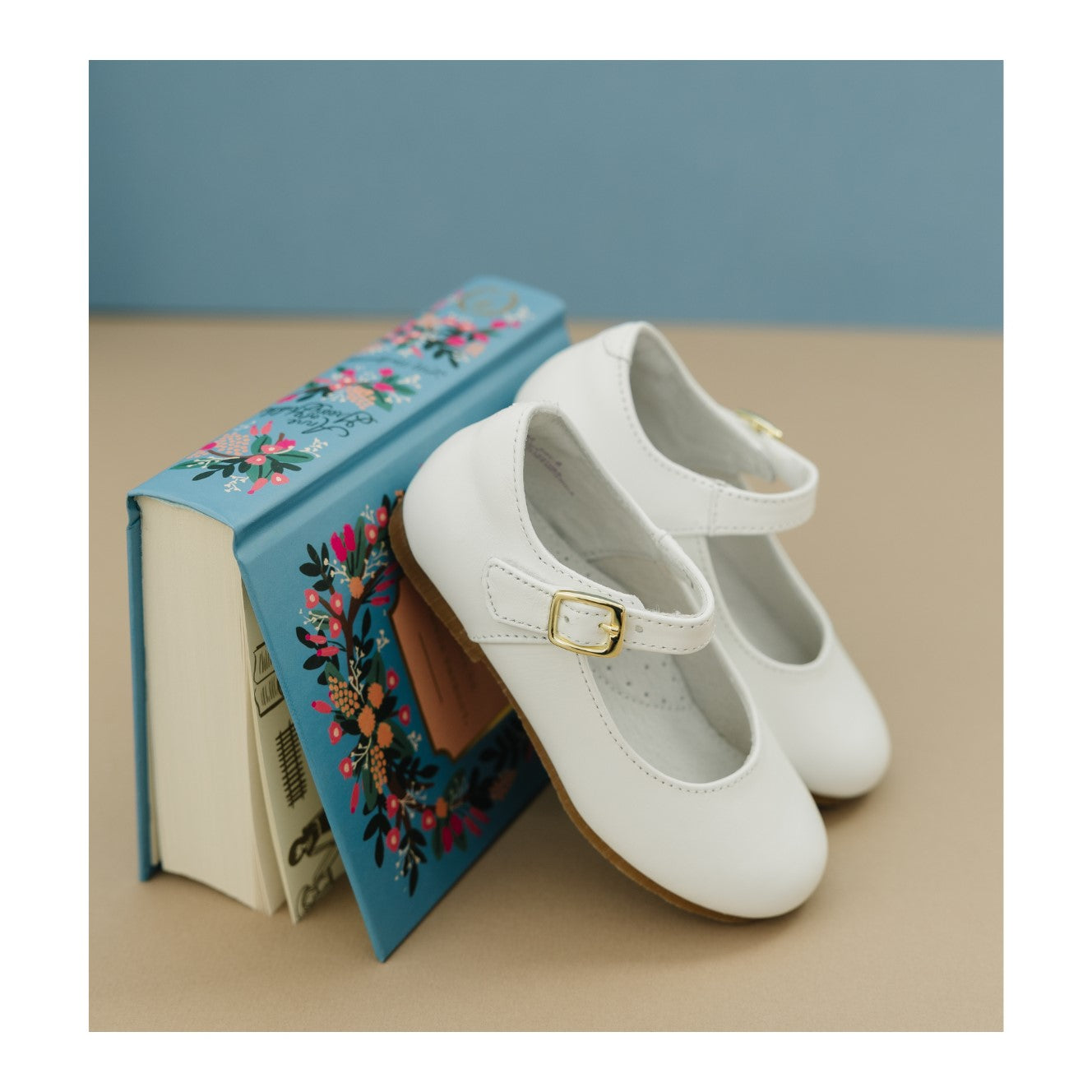 Rebecca Flat - Perfect for Special Occasions