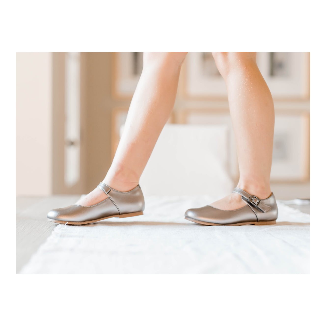 Rebecca Flat - Perfect for Special Occasions