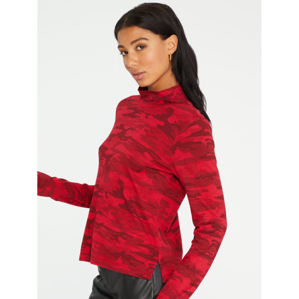 Sanctuary Women's Mock Neck Tee - Heather Red Camo