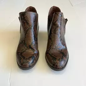 So Ankle Flat Boots Size 7