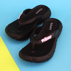 Women's black slippers